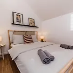 Apartman Maestral